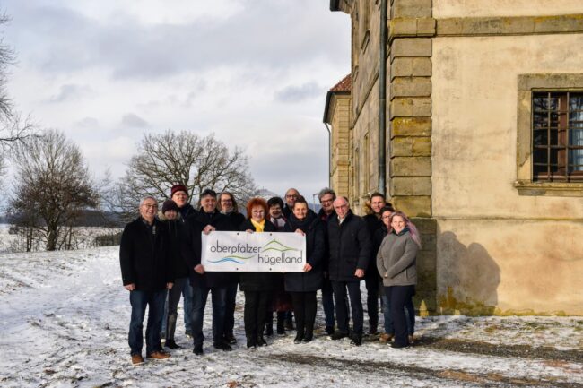 Gruppenbild_Vorstellung_Oberpfälzer Hügelland Vorstellung Wort-Bild-Marke "Oberpfälzer Hügelland" am Barbaraberg