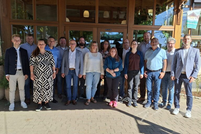 Teilnehmerinnen und Teilnehmer der ILE-Fortführungsevaluierung 2025 in Freudenberg